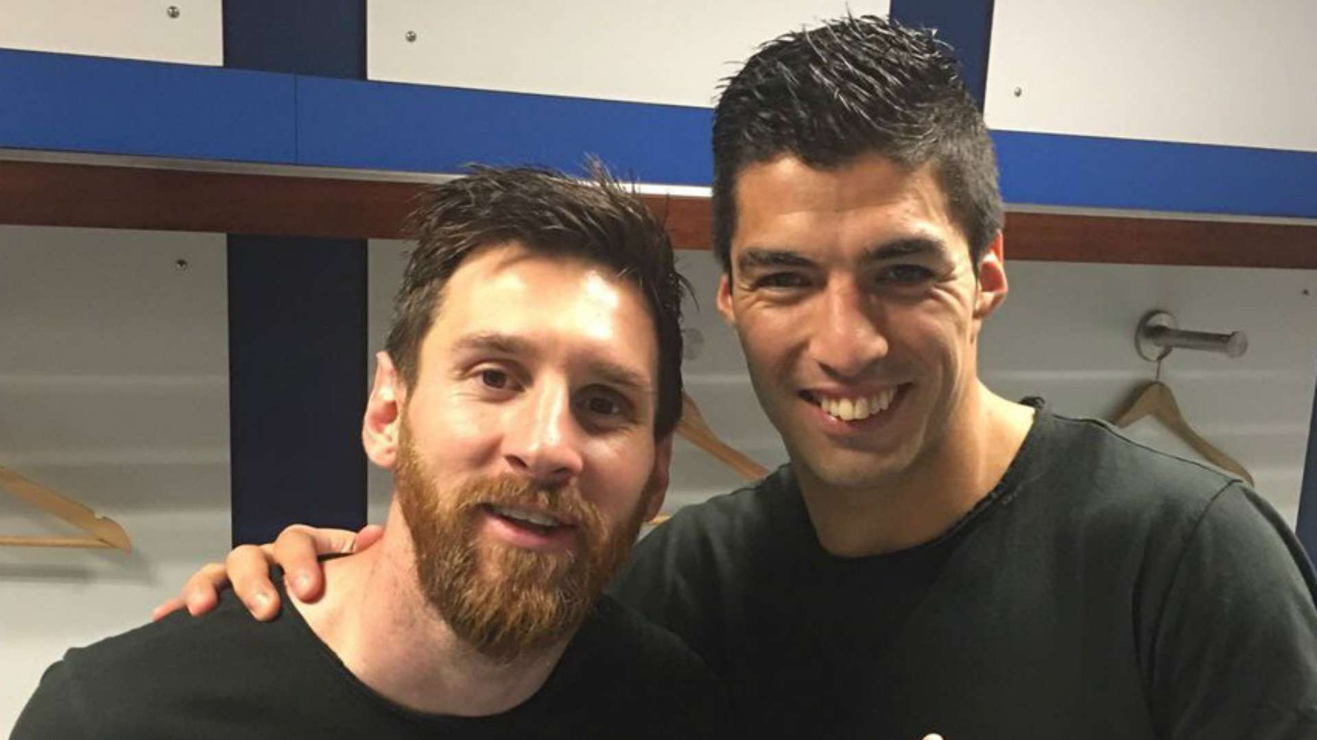 與許多年輕 與許多年輕